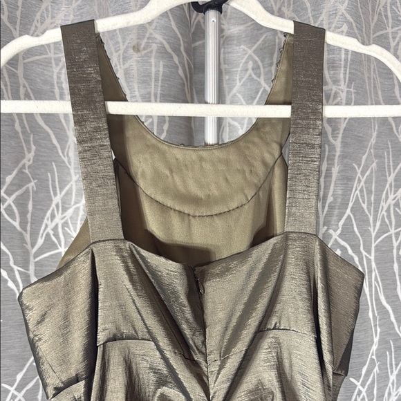 R&M RICHARDS SILVER HALTER GOWN SIZE 16 – BEADED NECKLINE - Picture 10 of 12